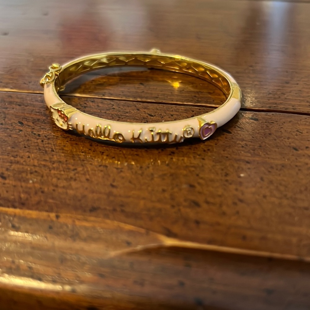 Bracelet